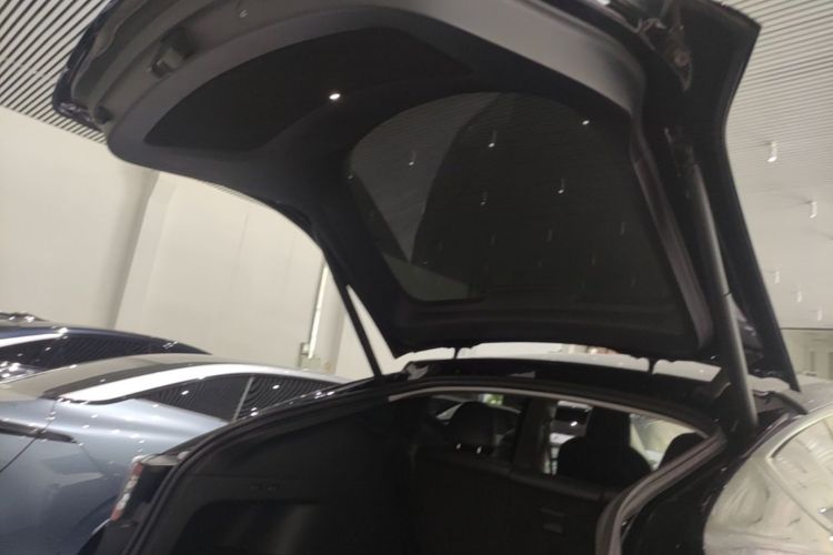 Tesla Model Y 2022 #19 Tesla Model Y 2022 car image #19