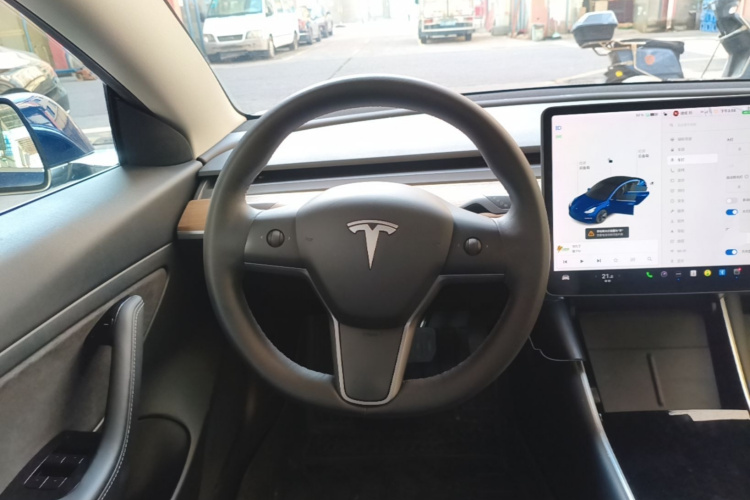 Tesla Model 3 2020 #15 Tesla Model 3 2020 car image #15