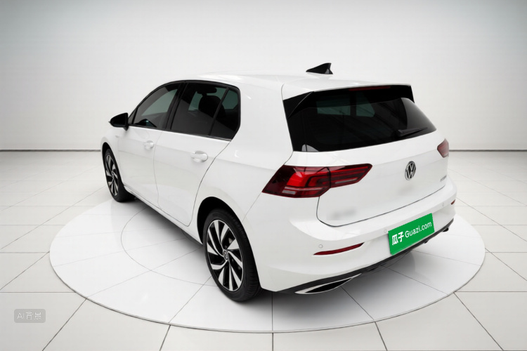 Volkswagen Golf 2025 car image #5