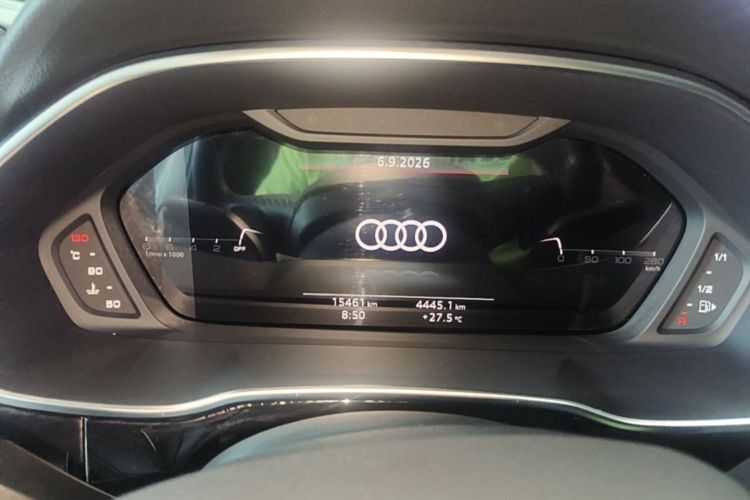 Audi Q3 2023 immagine di auto #15