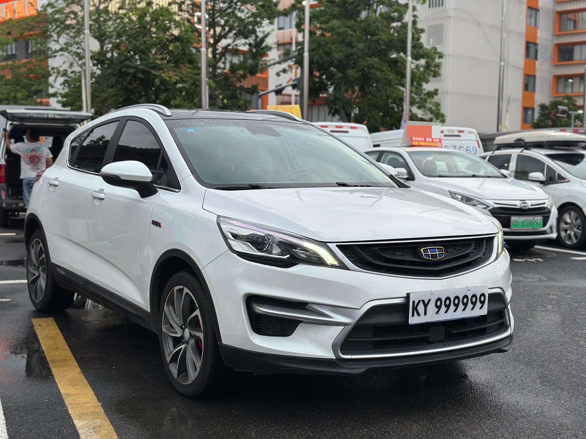 GEELY Emgrand GS 2018 car image #3