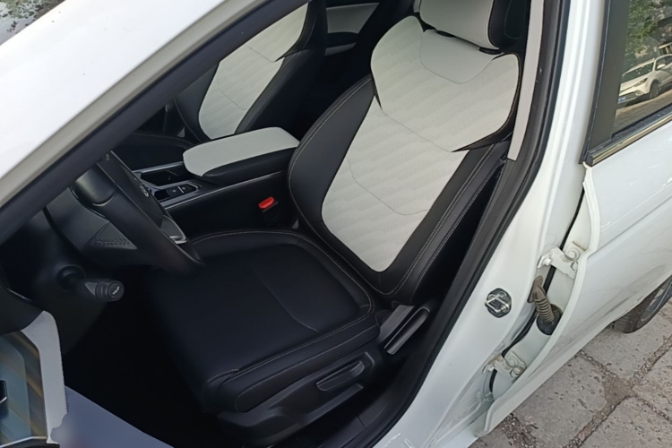 GEELY Emgrand L 2022 #15 GEELY Emgrand L 2022 car image #15
