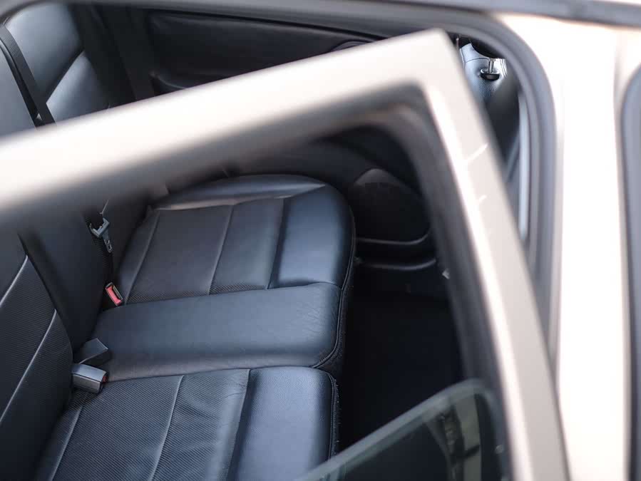 Ford Escape (Imported) 2007 immagine di auto #55