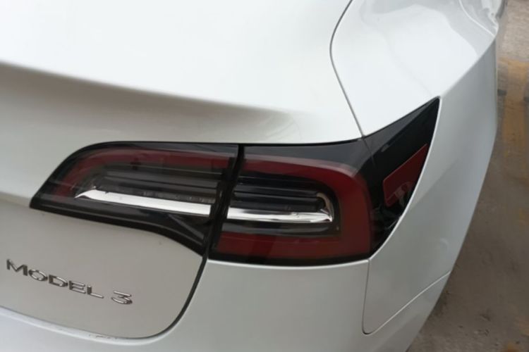 Tesla Model 3 2020 car image #8