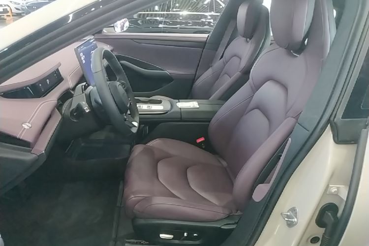 MI SU7 2025 car image #15