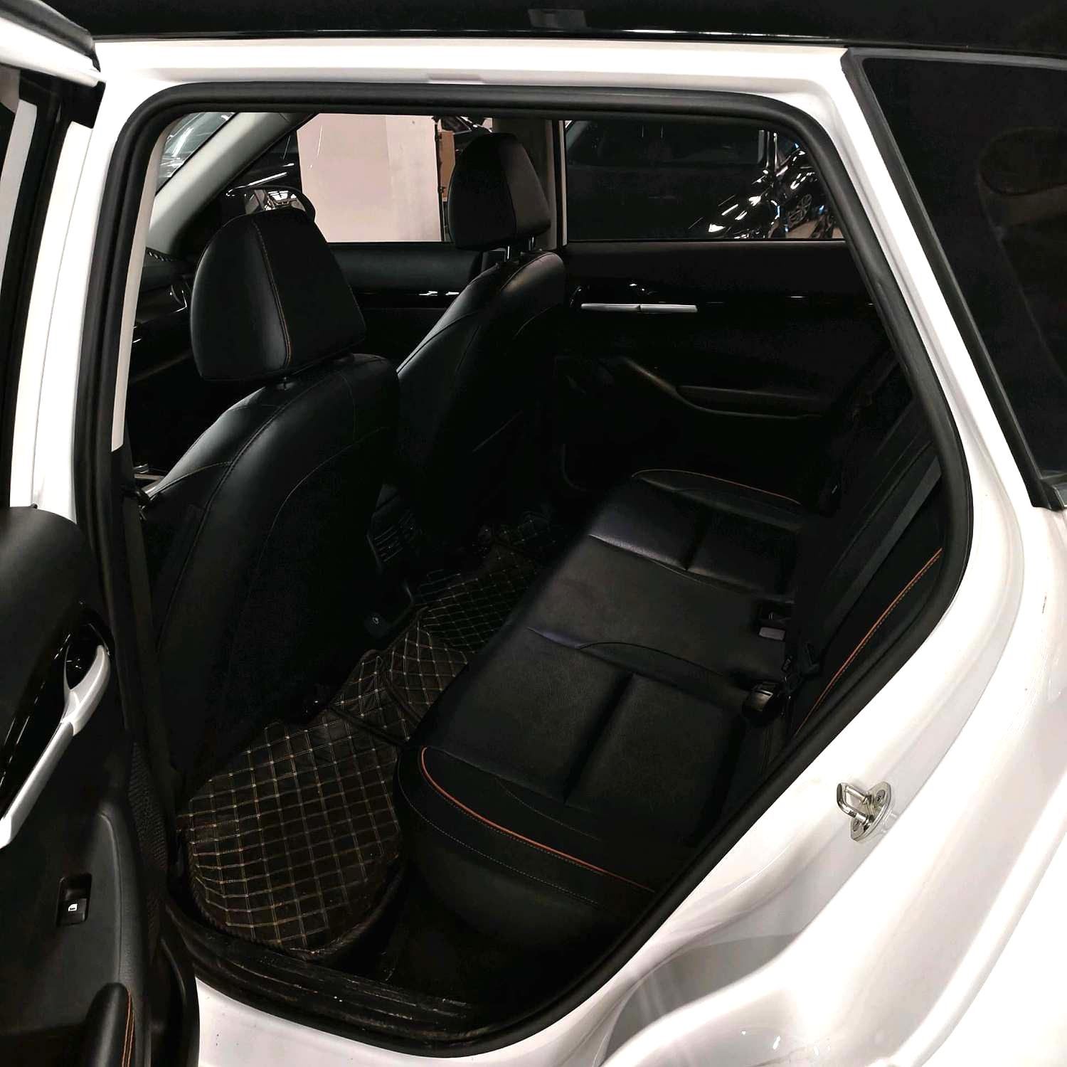 Kia Seltos 2023 immagine di auto #6