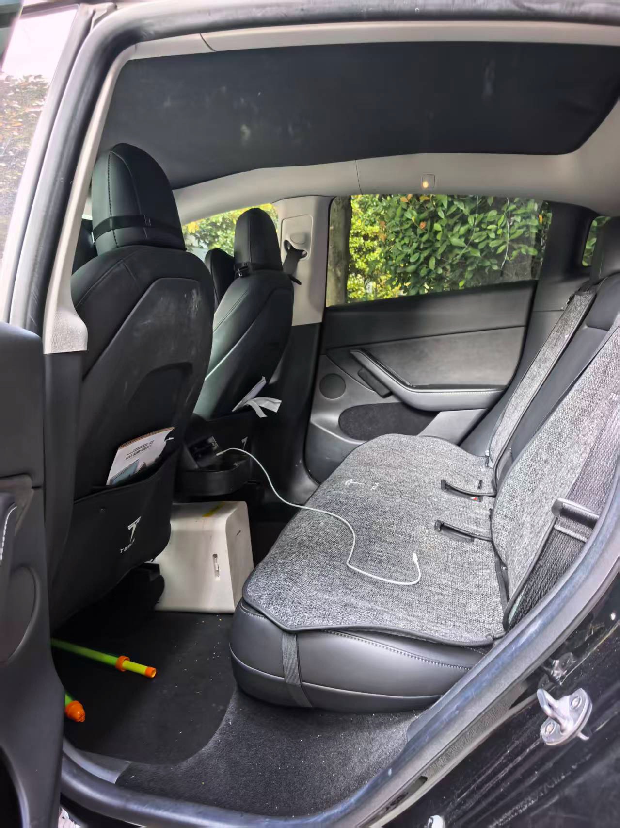 Tesla Model Y 2022 #4 Tesla Model Y 2022 car image #4