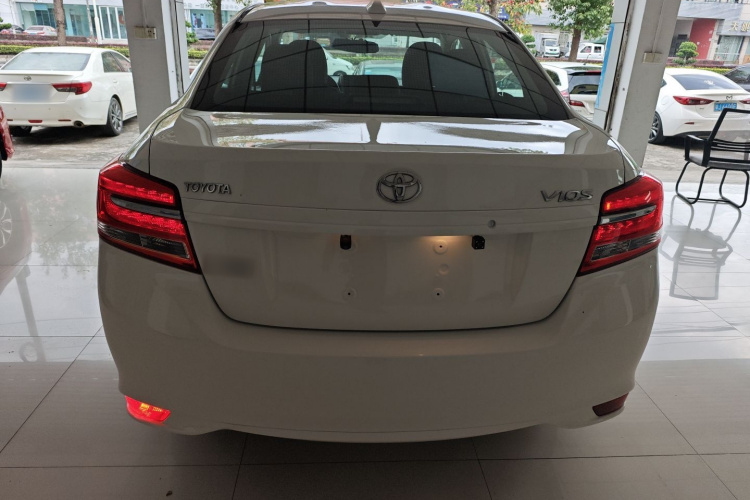 Toyota Vios 2017 immagine di auto #6