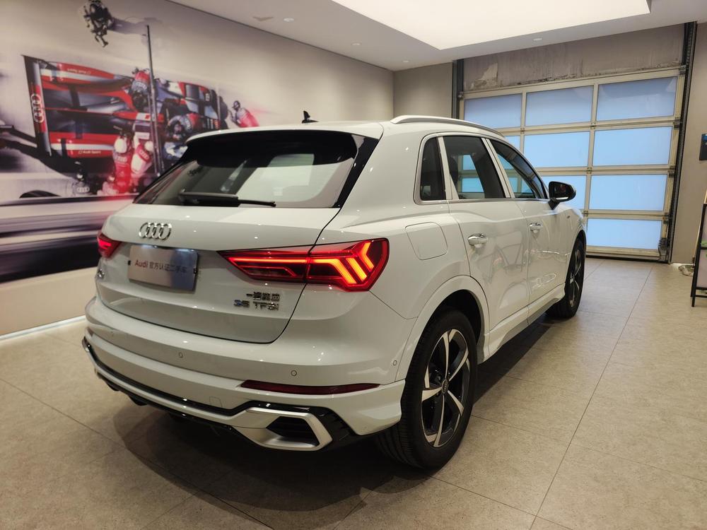 Audi Q3 2025 изображение автомобиля #4