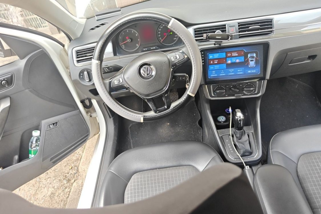 Volkswagen Santana 2016 immagine di auto #22