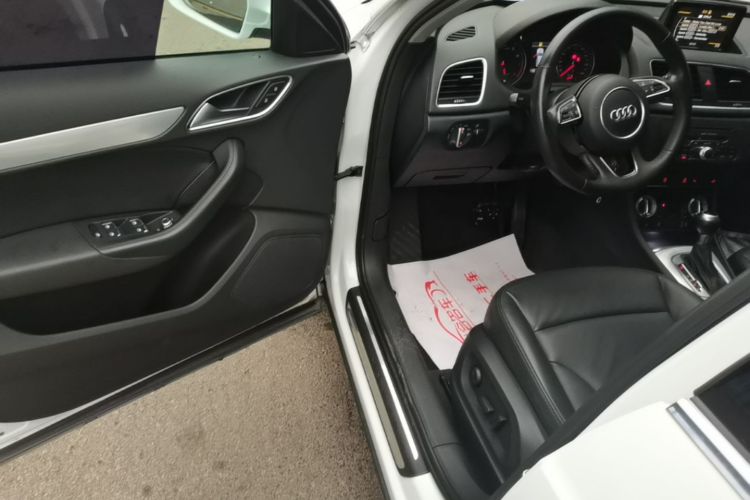 Audi Q3 2016 #16 Audi Q3 2016 car image #16