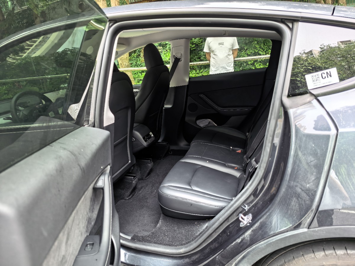 Tesla Model Y 2024 car image #8