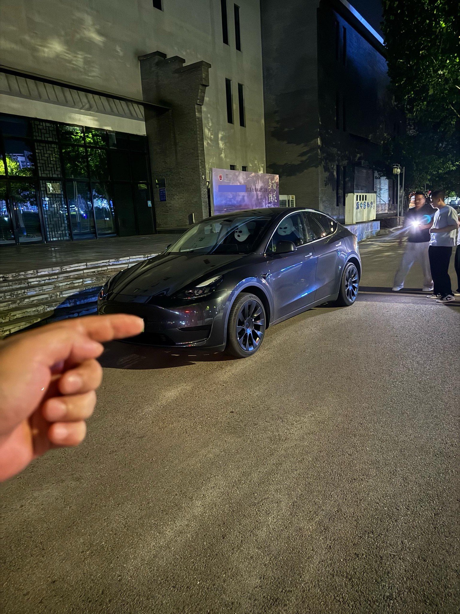 Tesla Model Y 2024 car image 