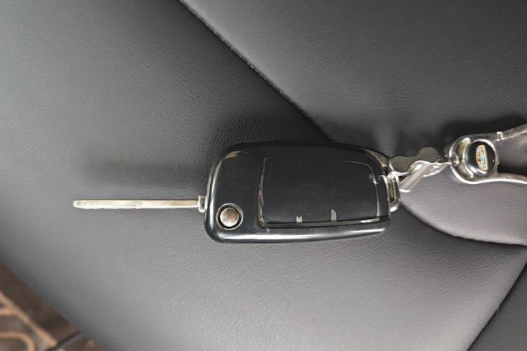 GEELY Emgrand 2024 car image #14