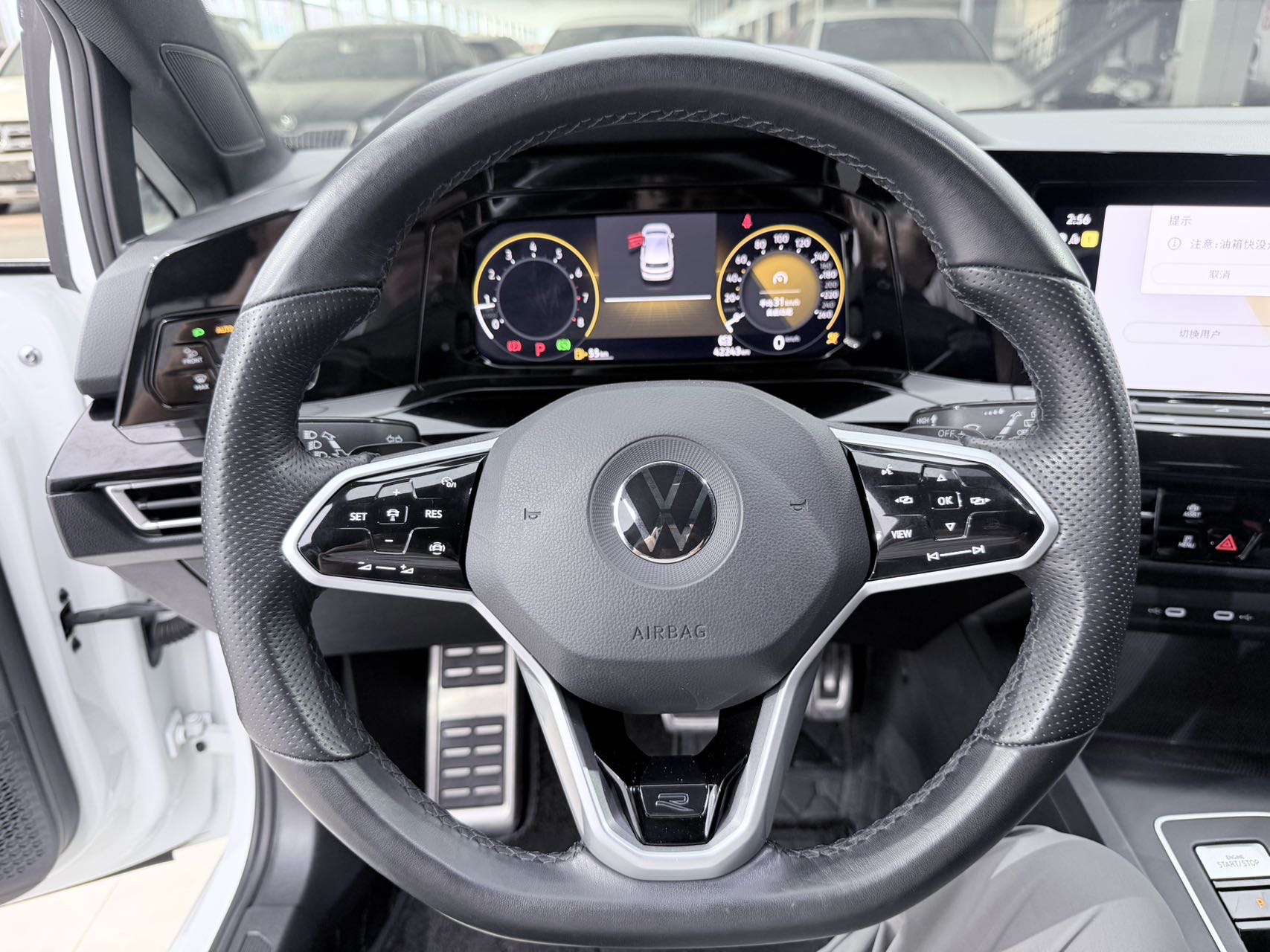 Volkswagen Golf 2022 car image #10
