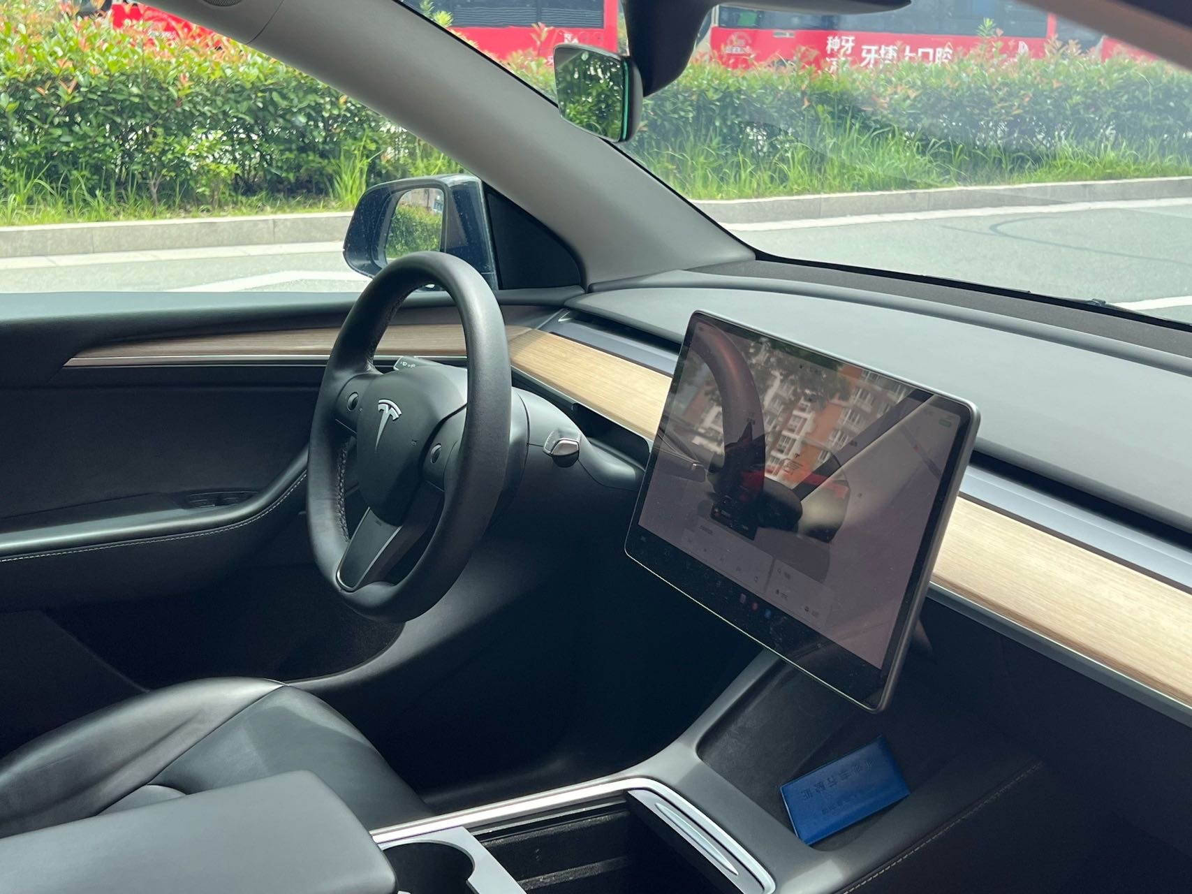 Tesla Model Y 2021 #8 Tesla Model Y 2021 car image #8