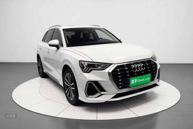 Audi Q3 2021 car image #4