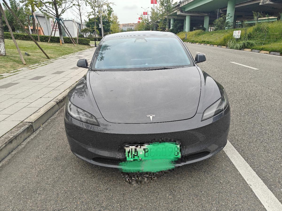 Tesla Model 3 2024 car image #2