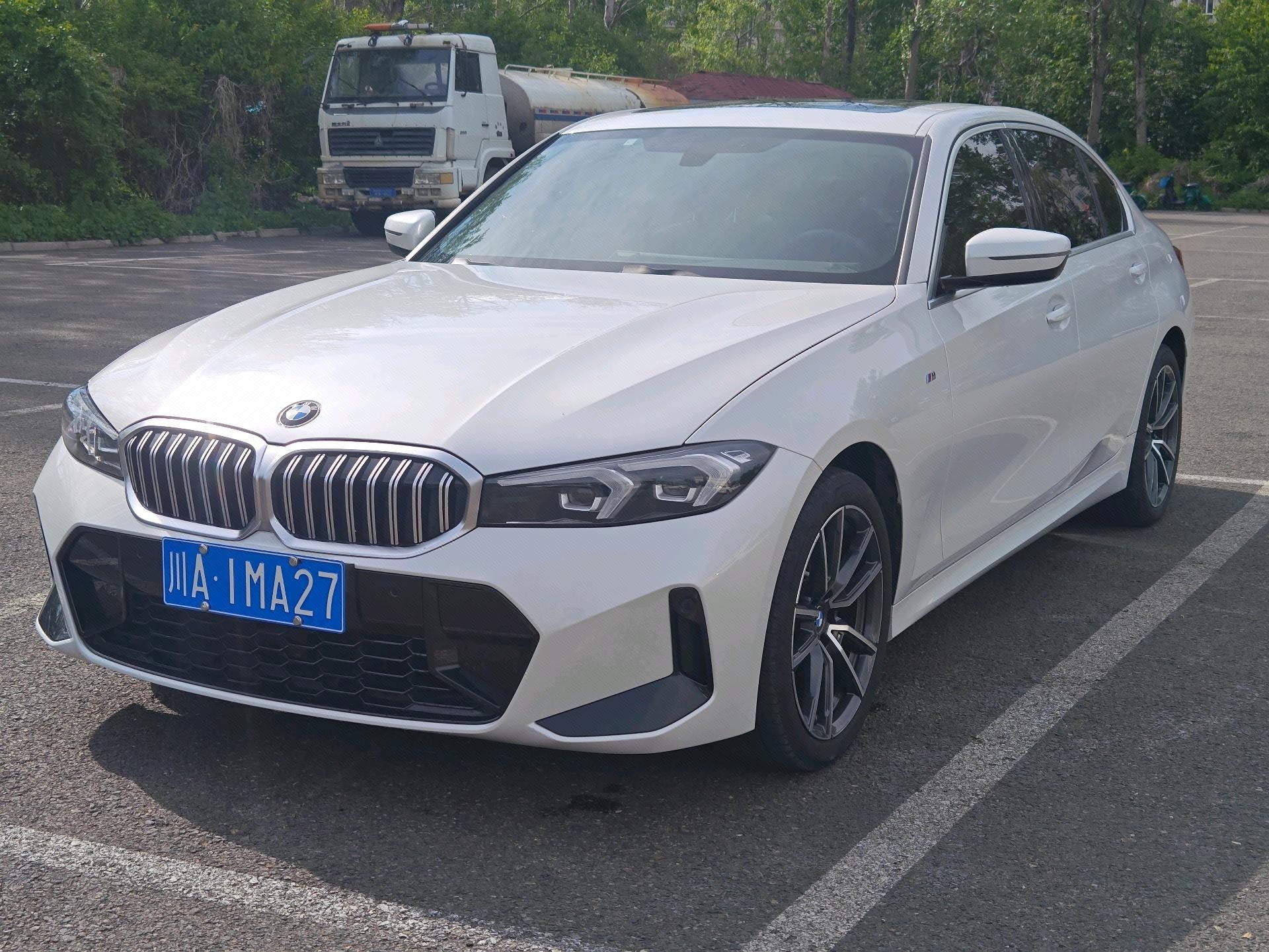BMW 3 Series 2023 BMW 3 Series 2023 car image