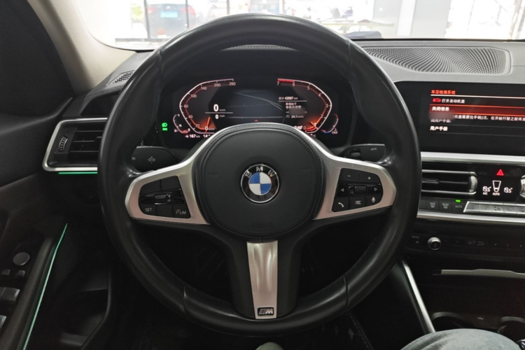 BMW 3 Series 2020 #11 BMW 3 Series 2020 صورة سيارة #11