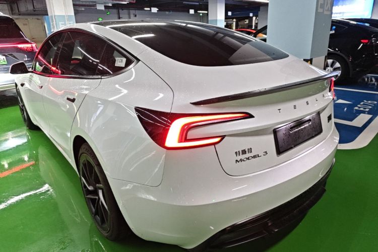 Tesla Model 3 2024 #7 Tesla Model 3 2024 car image #7