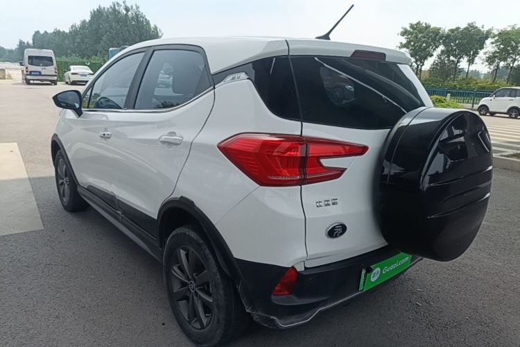 BYD Yuan New Energy 2019 immagine di auto #5