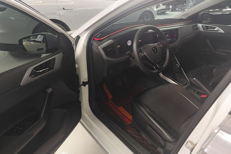 Volkswagen Polo 2023 car image #16