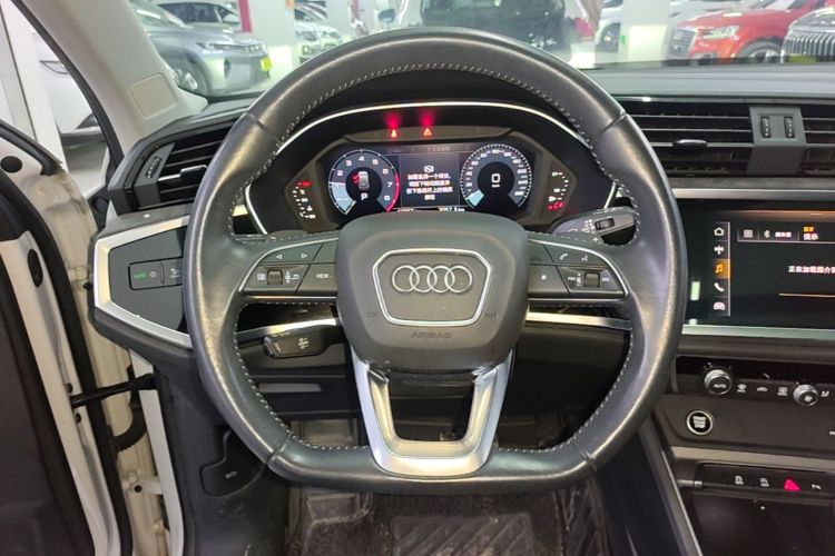 Audi Q3 2021 #15 Audi Q3 2021 car image #15