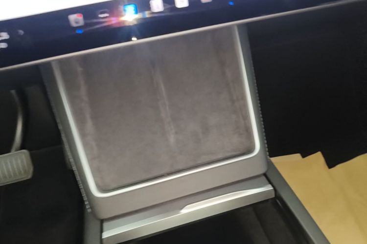 Tesla Model Y 2026 #9 Tesla Model Y 2026 car image #9