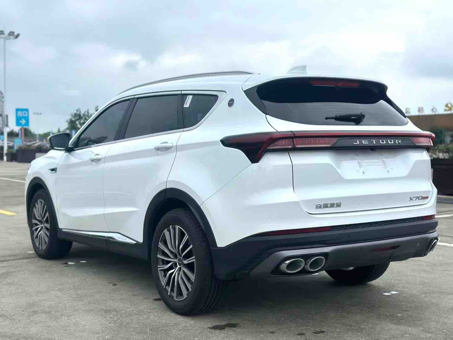 Jetour X70 PLUS 2025 car image #3