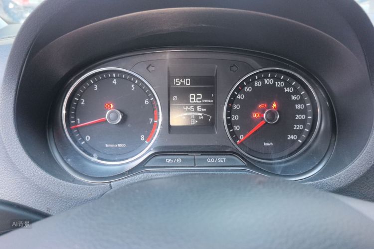 Volkswagen Polo 2015 изображение автомобиля #13