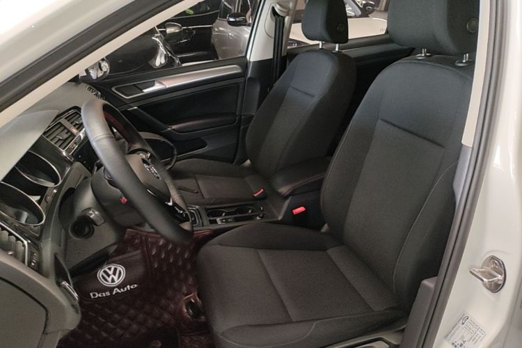 Volkswagen Golf 2020 immagine di auto #15