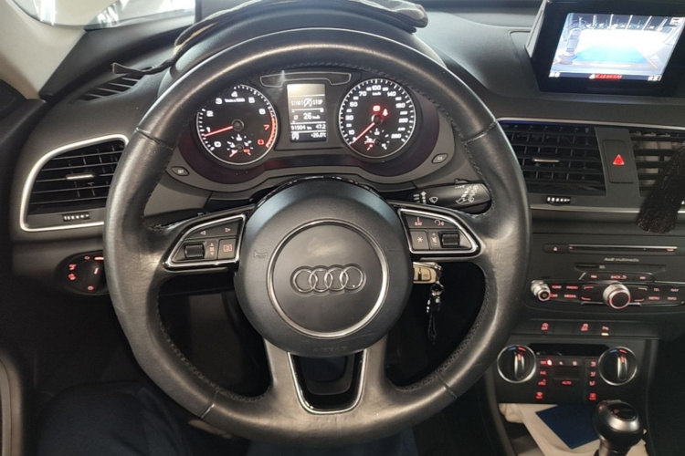 Audi Q3 2017 #11 Audi Q3 2017 car image #11