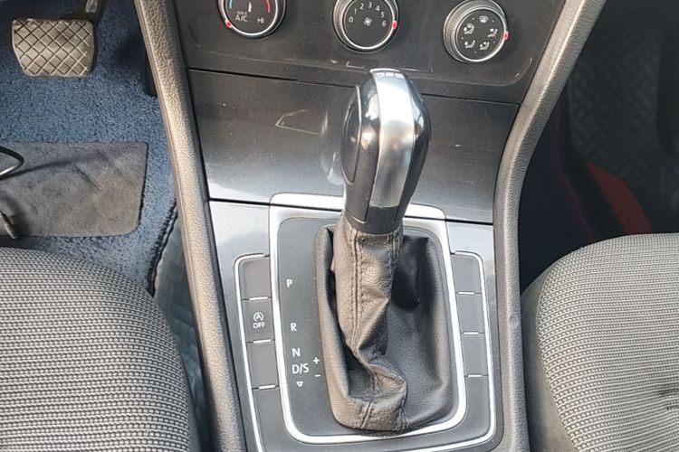Volkswagen Golf 2018 #14 Volkswagen Golf 2018 car image #14