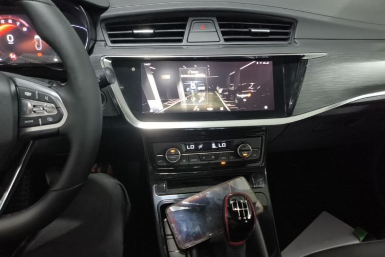 GEELY Emgrand GS 2020 car image #13