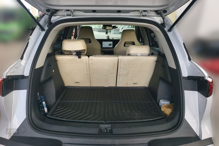 BYD YuanUP 2024 car image #21
