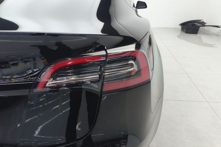 Tesla Model 3 2023 car image #8