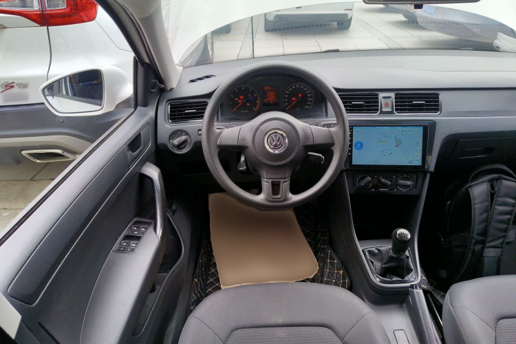 Volkswagen Santana 2015 صورة سيارة #11