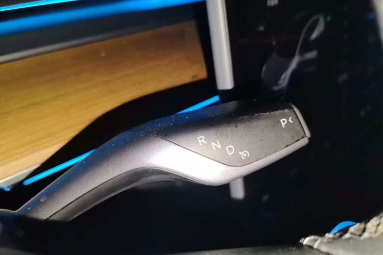 Tesla Model 3 2023 car image #18