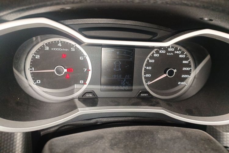 GEELY Emgrand GS 2017 car image #12