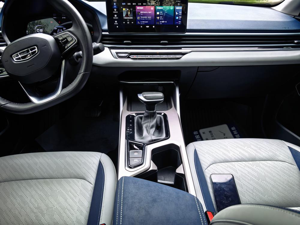 GEELY Emgrand 2022 #16 GEELY Emgrand 2022 car image #16