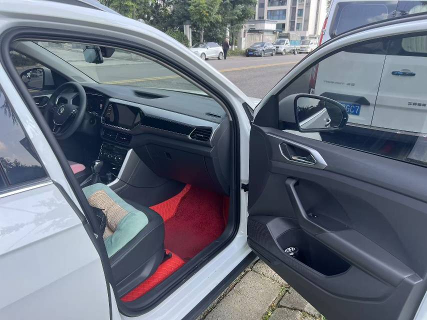 Volkswagen T-Cross 2024 #7 Volkswagen T-Cross 2024 صورة سيارة #7