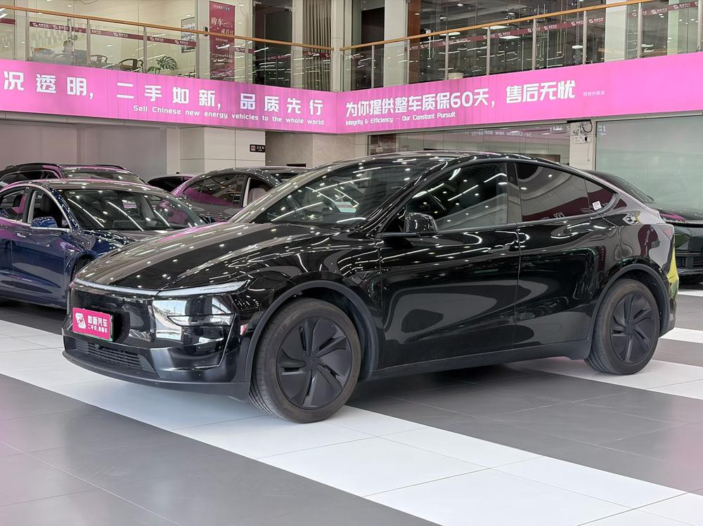 Tesla Model Y 2026 car image 