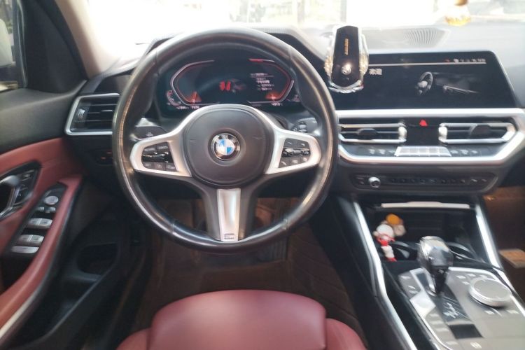 BMW 3 Series 2020 car image #15