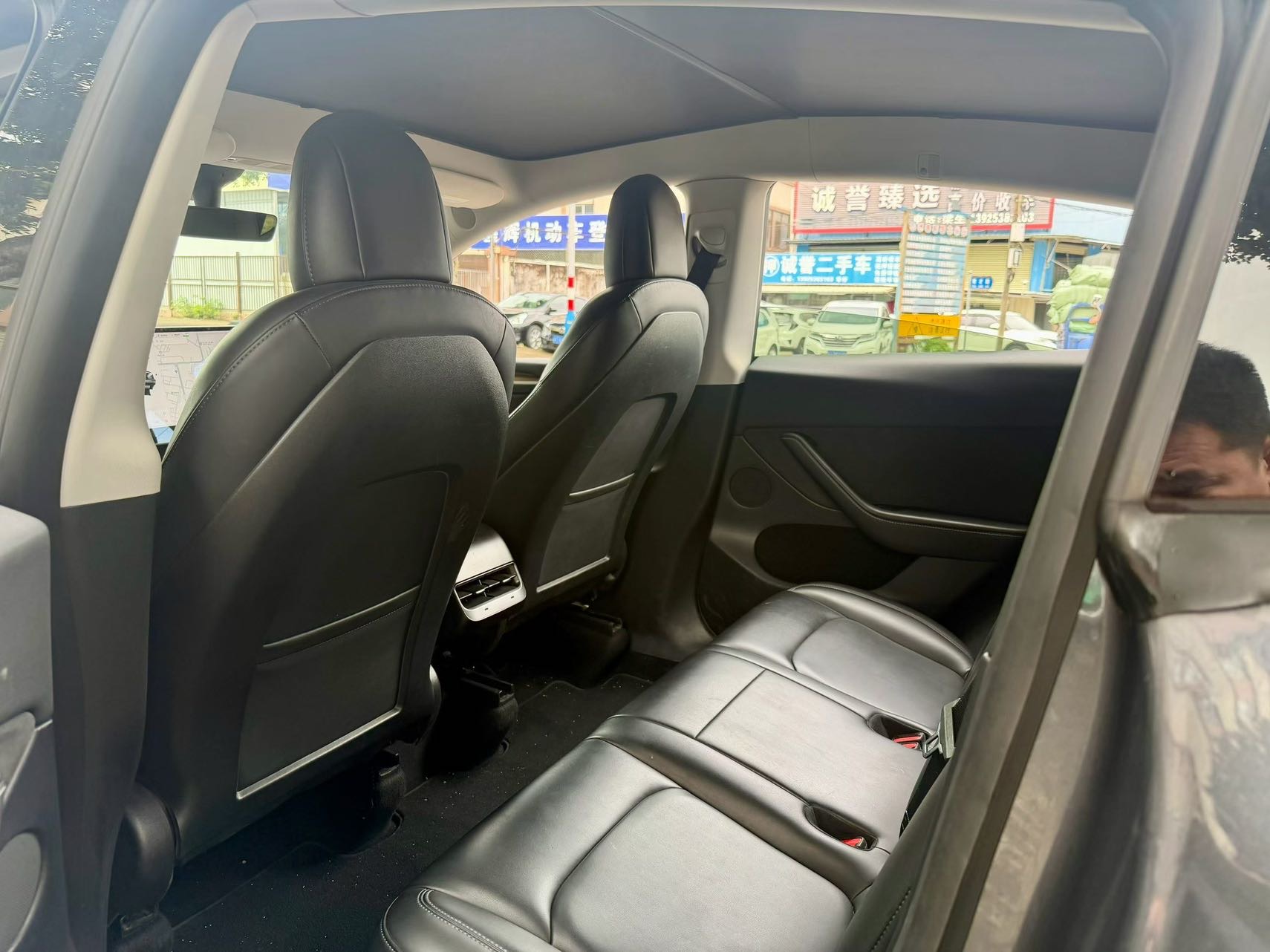 Tesla Model Y 2021 car image #5