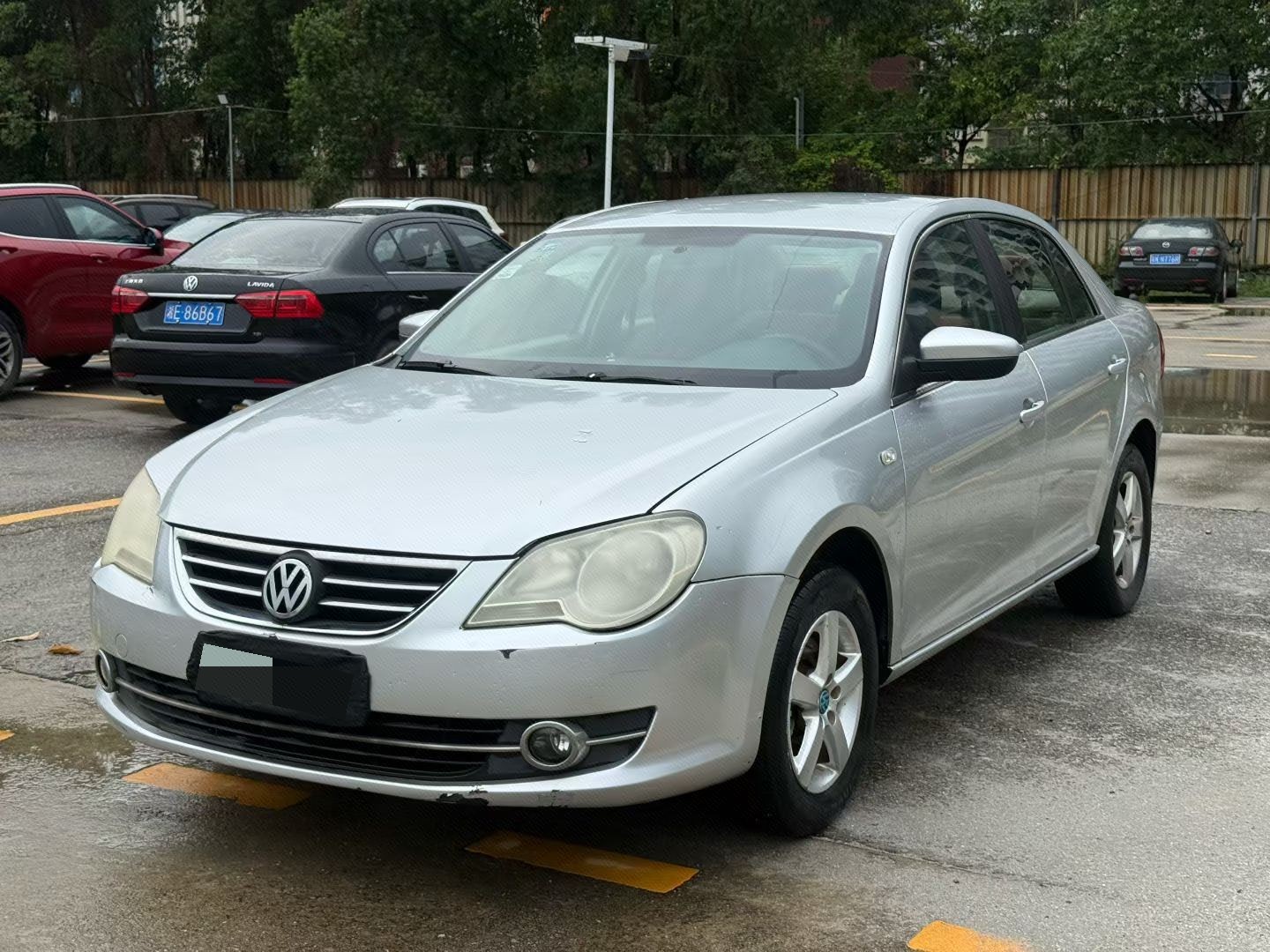 Volkswagen Bora 2012 car image 