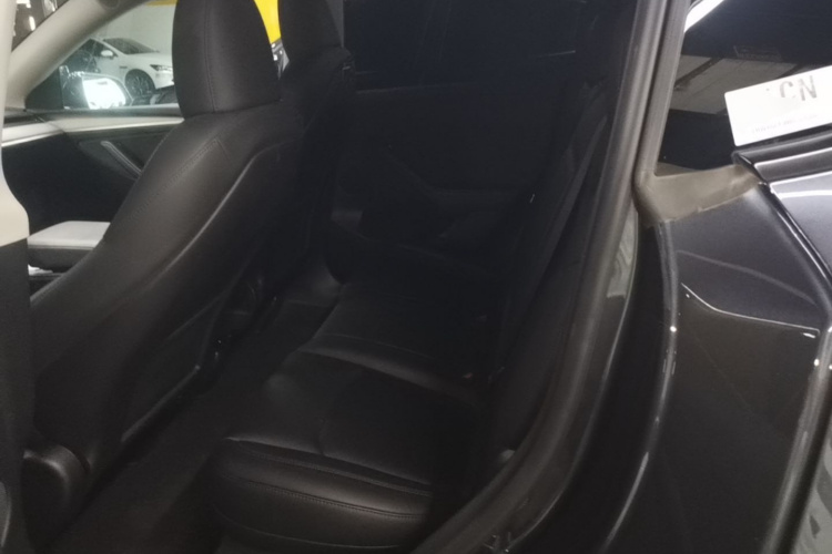 Tesla Model Y 2024 #17 Tesla Model Y 2024 car image #17