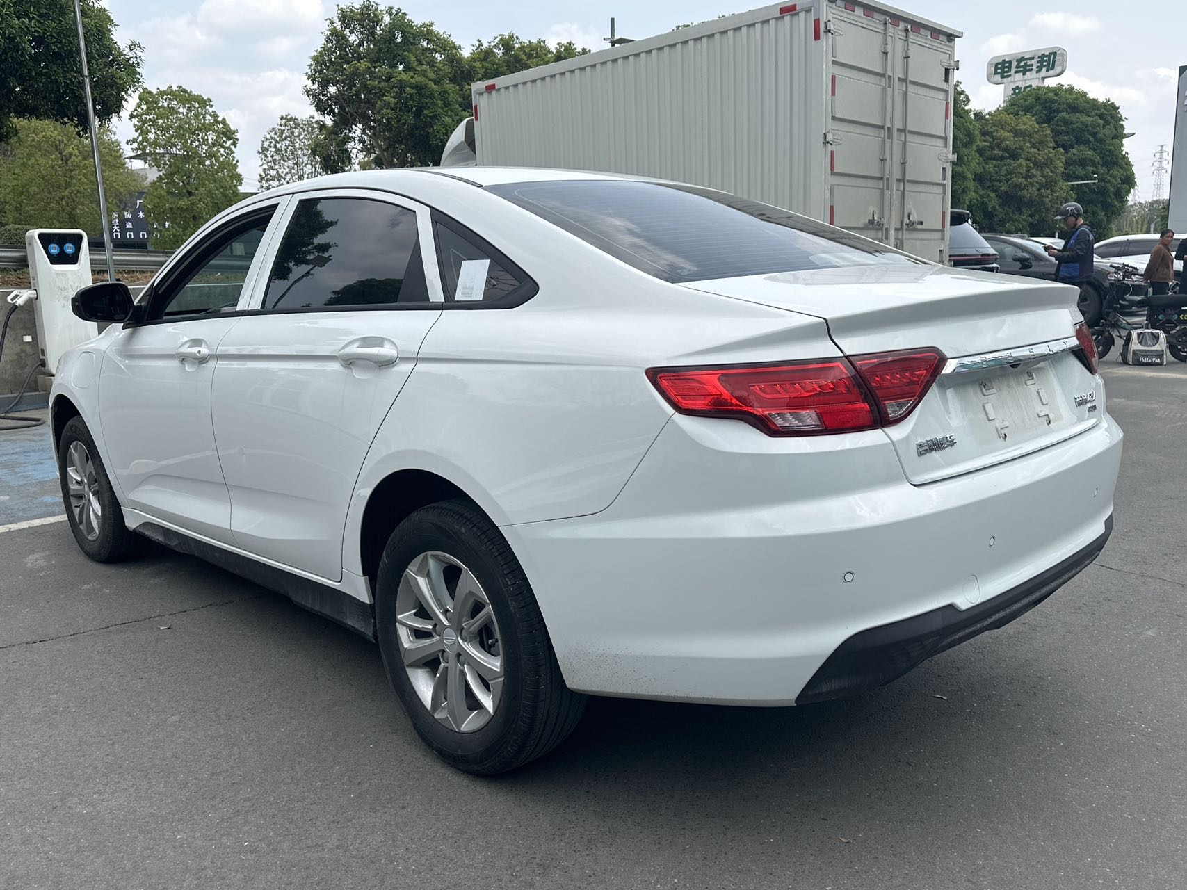 GEELY Emgrand New Energy 2024 #9 GEELY Emgrand New Energy 2024 car image #9