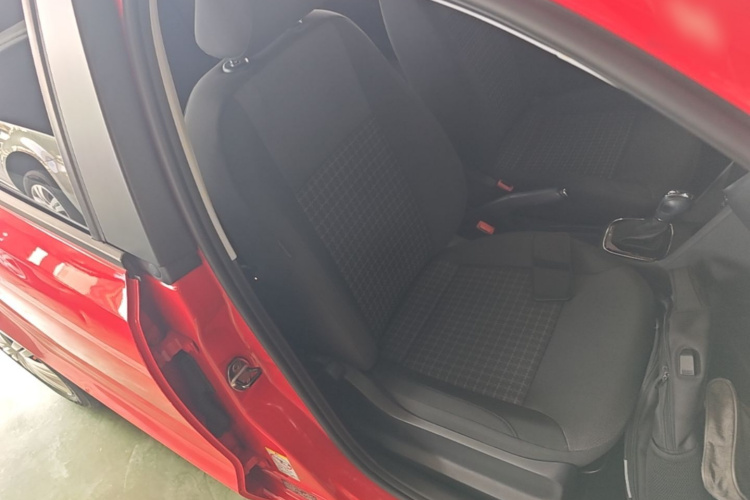 Volkswagen Polo 2016 #24 Volkswagen Polo 2016 car image #24