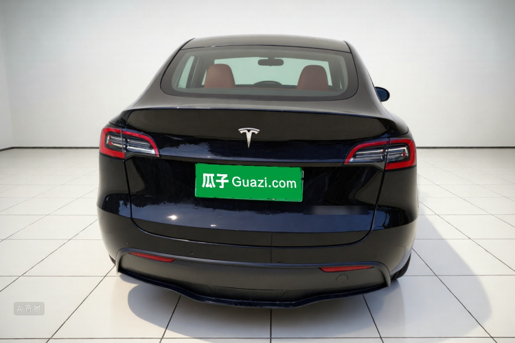 Tesla Model Y 2022 #6 Tesla Model Y 2022 car image #6